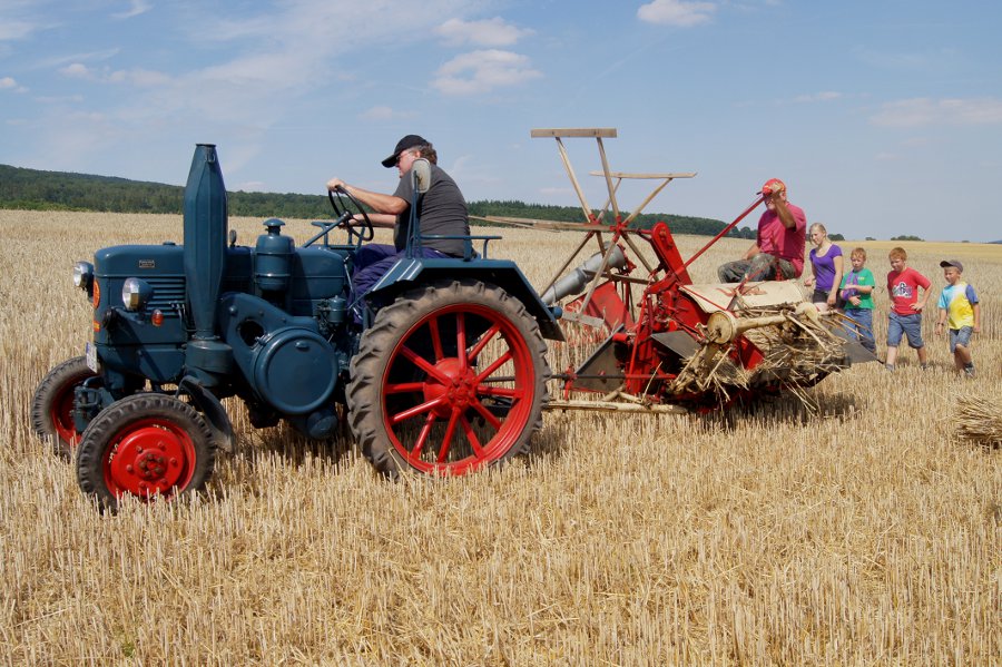 das Oldtimerteam Waltersbrck bei der Arbeit