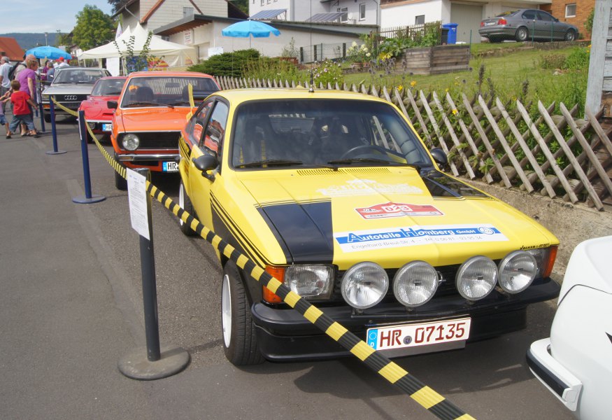 Oldtimer-Autos in der Gilsatalstrae