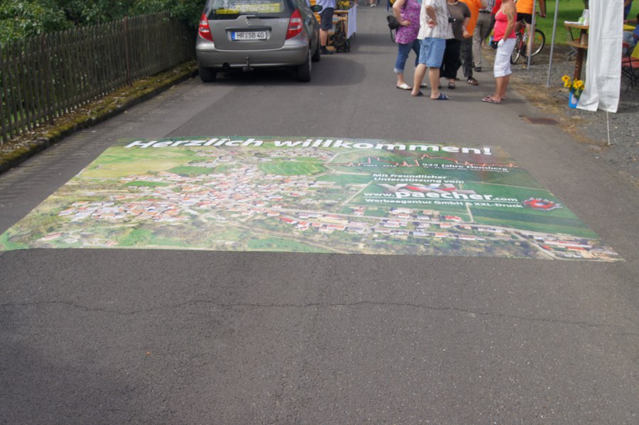 Begrungsbild am Eingang zur Feststrae in der Gilsatalstrae