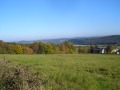 Blick vom nrlichen Ortsrand Densbergs zum nachbarort Jesberg