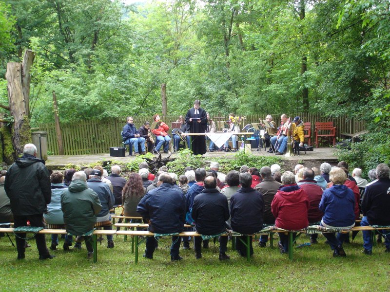 Himmelfahrtsgottesdienst mit Pfarrer Lins und dem Posaunenchor