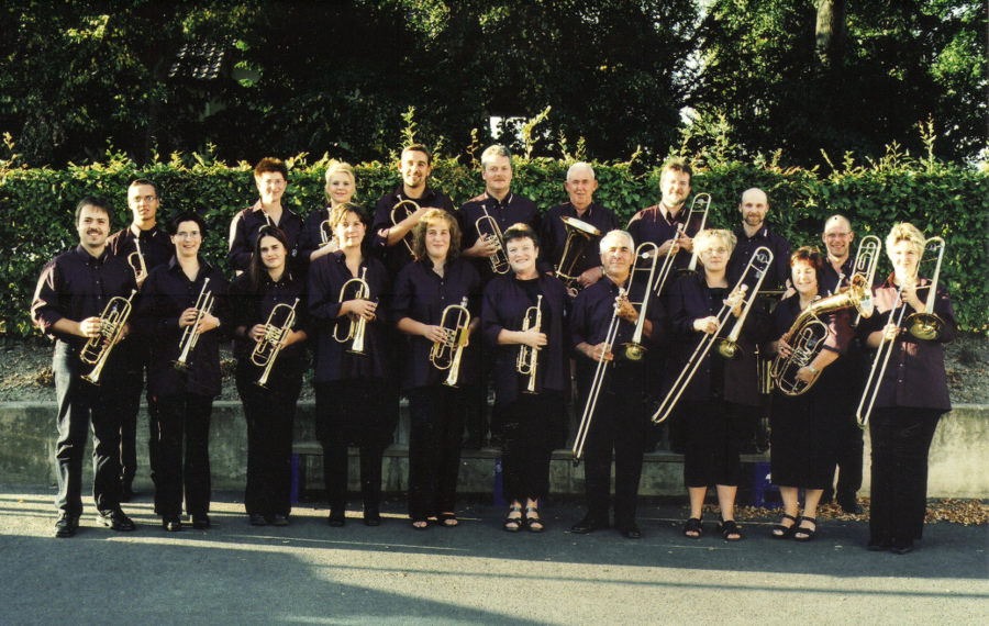 Der Posaunenchor Densberg beim 75-jhrigen Jubilum 2003